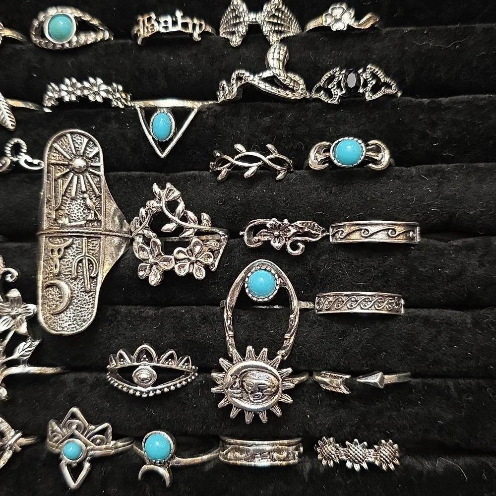 Lot of 30pcs fashion rings - Picture 3 of 3